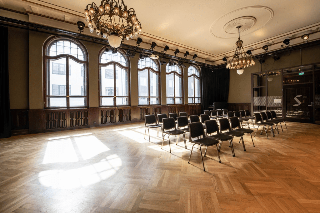 This image has an empty alt attribute; its file name is image-2.png