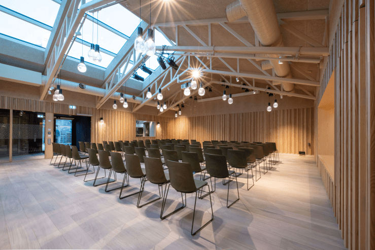 This image has an empty alt attribute; its file name is image.png